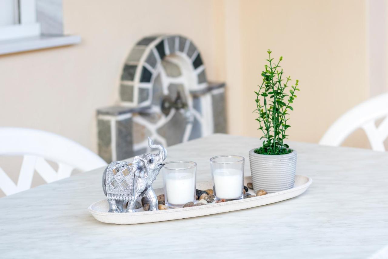 Silene Luxury Apartment Néa Péramos Dış mekan fotoğraf
